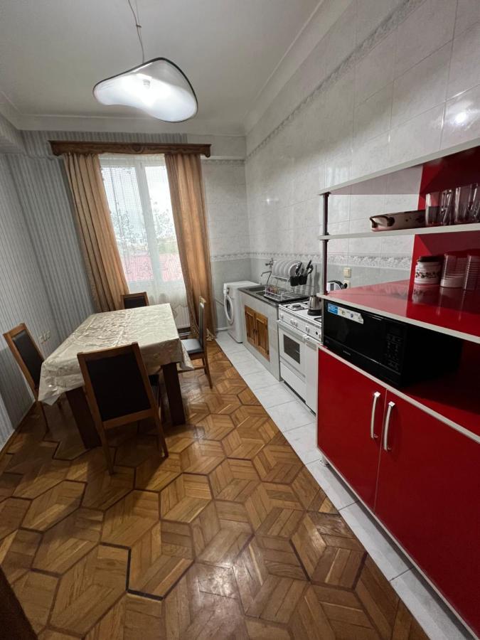 Twins Guest House Batoumi Extérieur photo